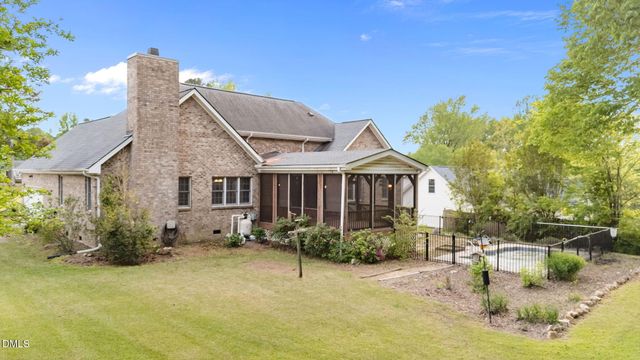 112 Hood Farm Road, Clayton, NC 27520