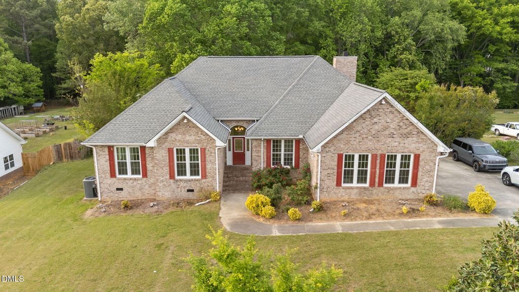 112 Hood Farm Road, Clayton, NC 27520