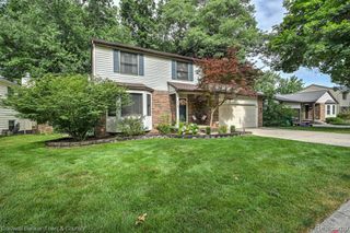 978 Oak Ridge Circle, Brighton, MI 48116