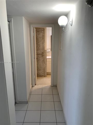 2861 Leonard Dr F301, Aventura, FL 33160