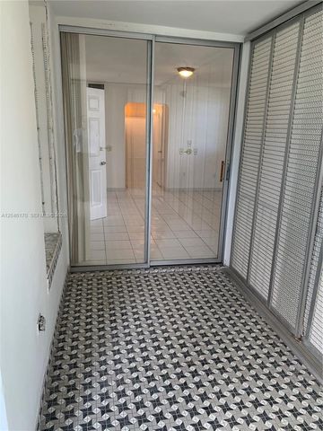 2861 Leonard Dr F301, Aventura, FL 33160