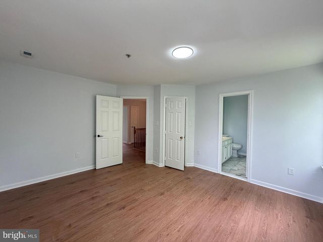 5302 76TH, Lanham, MD 20706