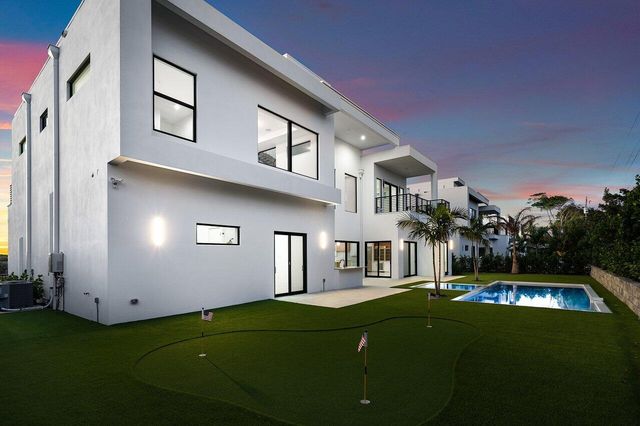 13440 US HIGHWAY 1, Juno Beach, FL 33408