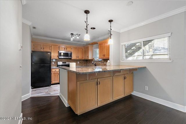 1800 THE GREENS Way 1205, Jacksonville Beach, FL 32250