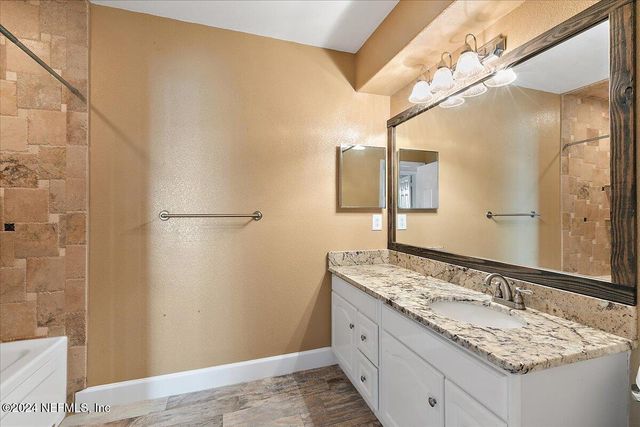 1800 THE GREENS Way 1205, Jacksonville Beach, FL 32250