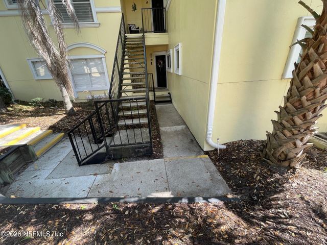 1800 THE GREENS Way 1205, Jacksonville Beach, FL 32250