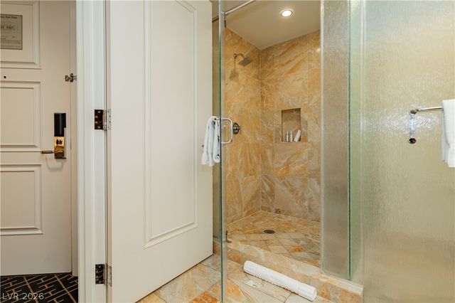 2000 Fashion Show Drive 3000, Las Vegas, NV 89109