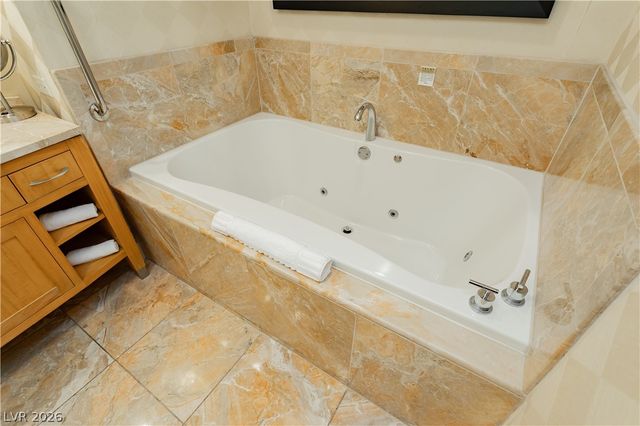 2000 Fashion Show Drive 3000, Las Vegas, NV 89109