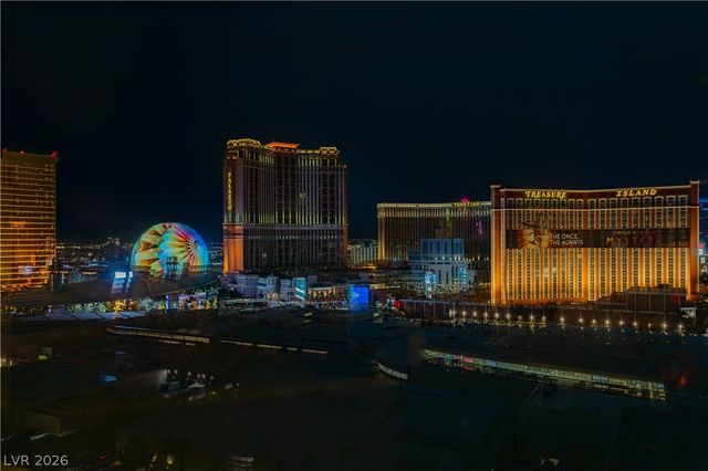 2000 Fashion Show Drive 3000, Las Vegas, NV 89109