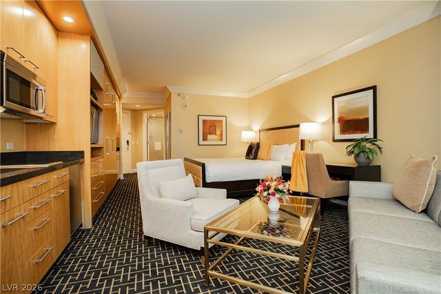 2000 Fashion Show Drive 3000, Las Vegas, NV 89109