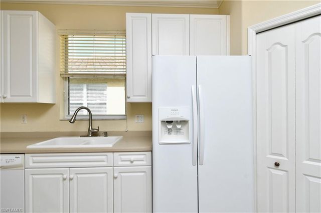 4725 Fairloop RUN, Lehigh Acres, FL 33973