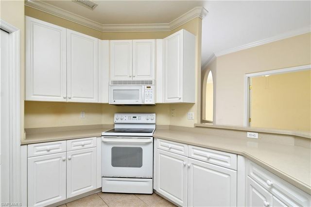 4725 Fairloop RUN, Lehigh Acres, FL 33973