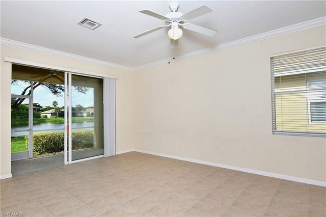 4725 Fairloop RUN, Lehigh Acres, FL 33973