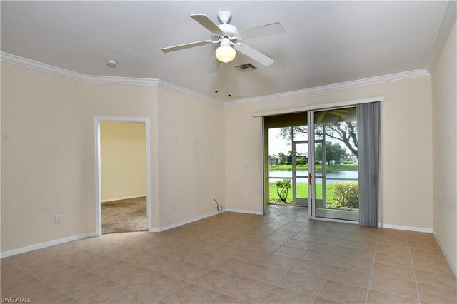 4725 Fairloop RUN, Lehigh Acres, FL 33973