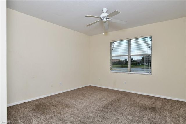 4725 Fairloop RUN, Lehigh Acres, FL 33973