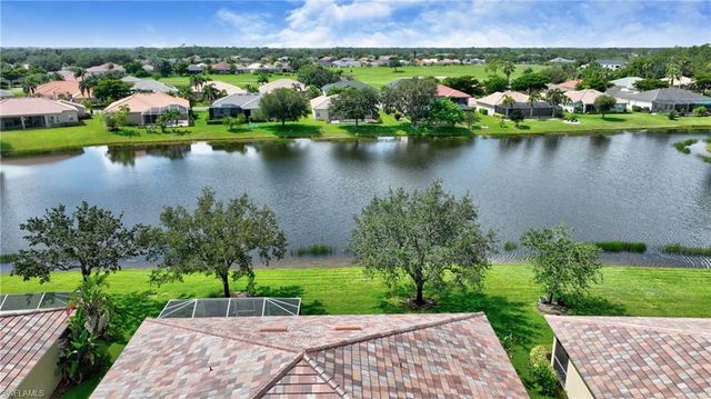 4725 Fairloop RUN, Lehigh Acres, FL 33973