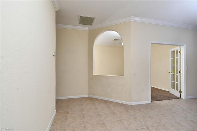 4725 Fairloop RUN, Lehigh Acres, FL 33973