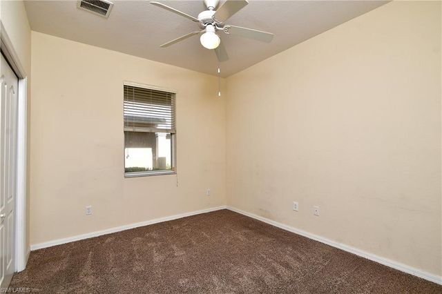 4725 Fairloop RUN, Lehigh Acres, FL 33973