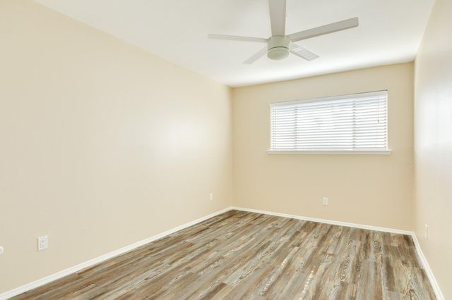 7140 N Holiday Drive, Galveston, TX 77550