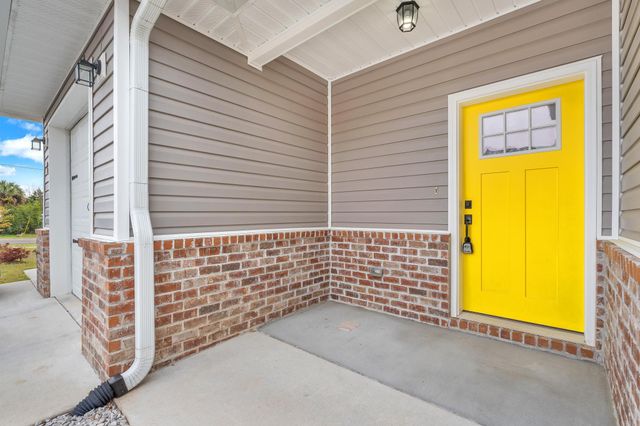 2 Praiseworthy Drive, Valparaiso, FL 32580