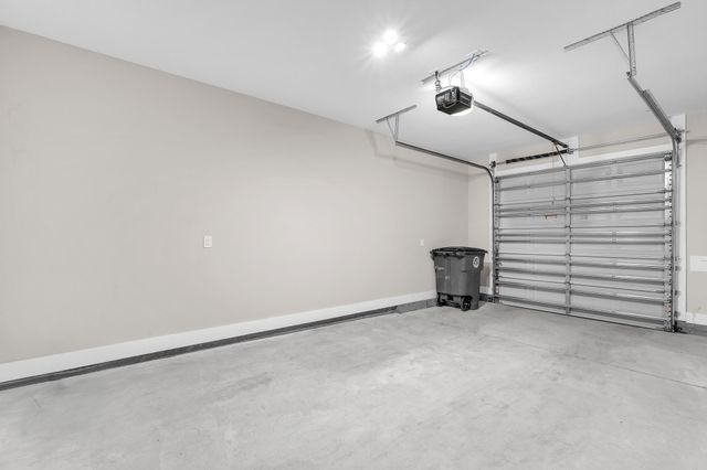 2 Praiseworthy Drive, Valparaiso, FL 32580