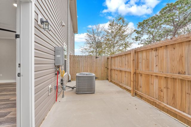 2 Praiseworthy Drive, Valparaiso, FL 32580