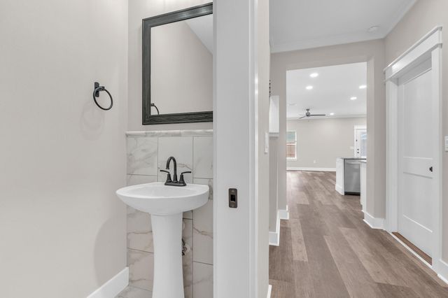 2 Praiseworthy Drive, Valparaiso, FL 32580