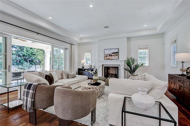 3311 Elm Avenue, Manhattan Beach, CA 90266