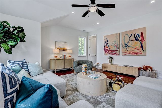 3311 Elm Avenue, Manhattan Beach, CA 90266