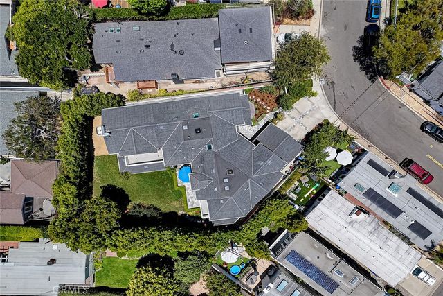 3311 Elm Avenue, Manhattan Beach, CA 90266
