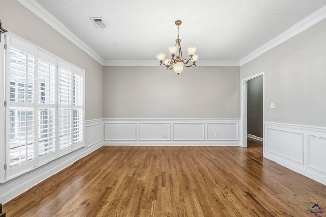 10 Willow Lake Drive, Warner Robins, GA 31093