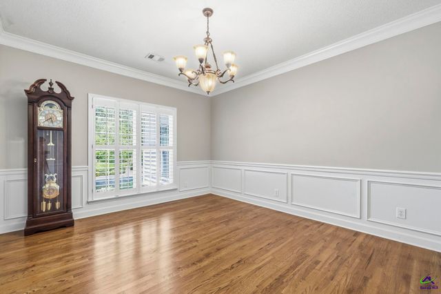 10 Willow Lake Drive, Warner Robins, GA 31093