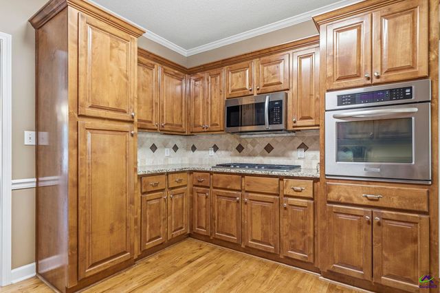 10 Willow Lake Drive, Warner Robins, GA 31093
