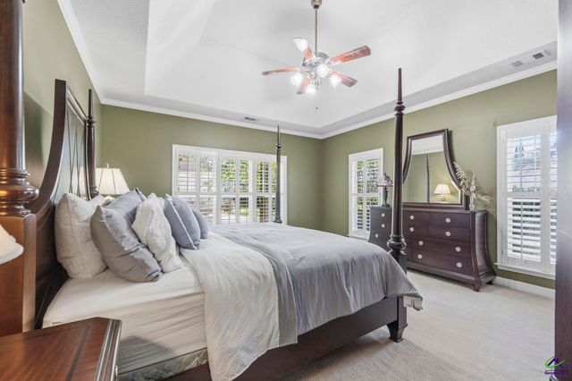 10 Willow Lake Drive, Warner Robins, GA 31093