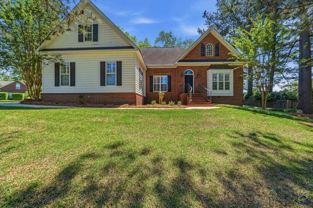 10 Willow Lake Drive, Warner Robins, GA 31093