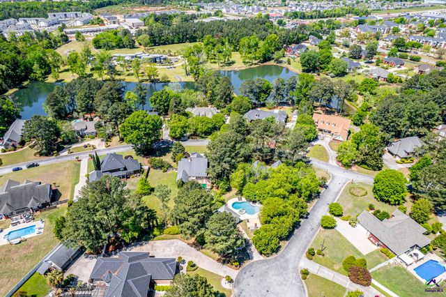 10 Willow Lake Drive, Warner Robins, GA 31093