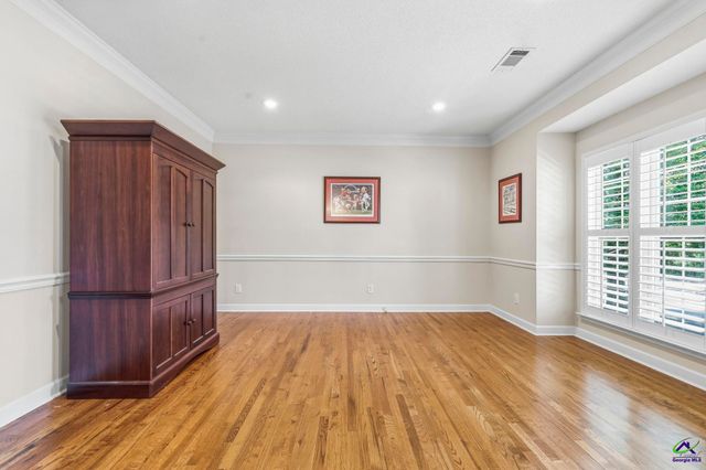 10 Willow Lake Drive, Warner Robins, GA 31093