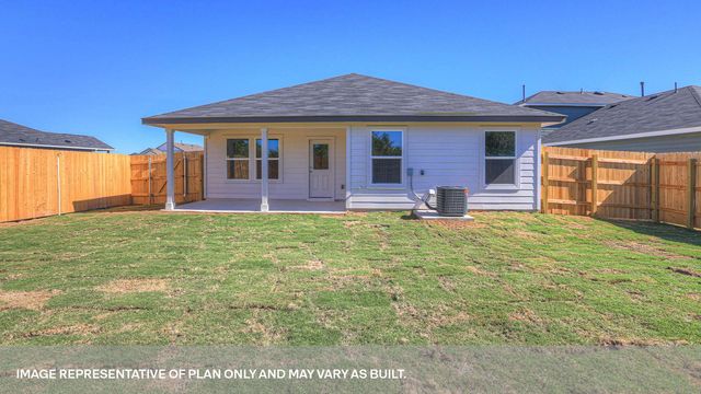321 YELLOWSTONE DR, Kyle, TX 78640