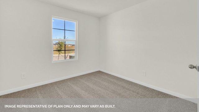 321 YELLOWSTONE DR, Kyle, TX 78640