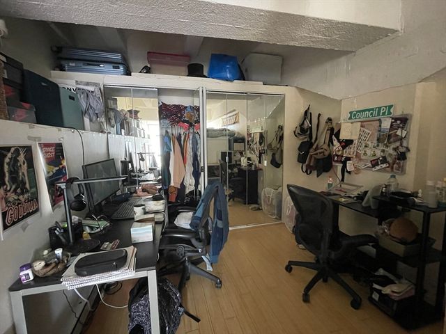 12 Stoneholm 516, Boston, MA 02115