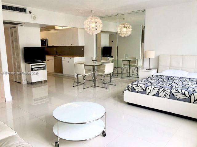 100 Lincoln Rd 524, Miami Beach, FL 33139