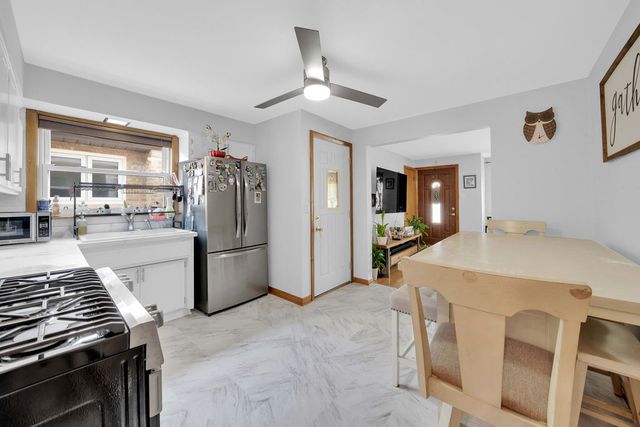 5943 W 55th Street, Chicago, IL 60638