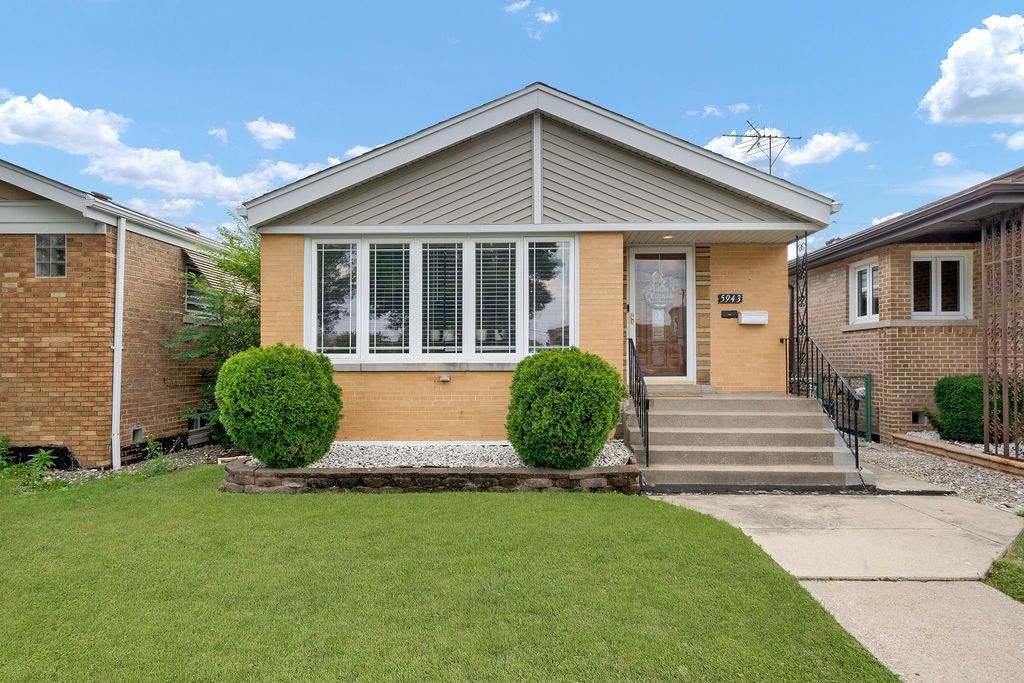 5943 W 55th Street, Chicago, IL 60638