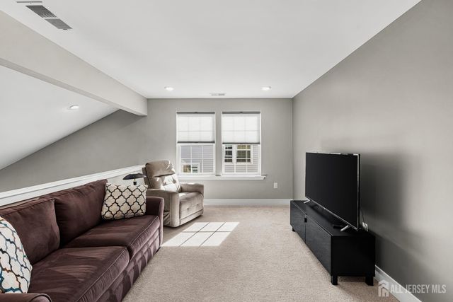 118 Starlight Drive, Monroe, NJ 08831