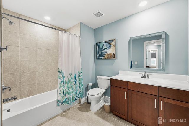 118 Starlight Drive, Monroe, NJ 08831
