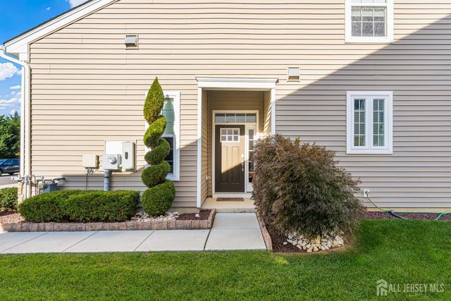118 Starlight Drive, Monroe, NJ 08831