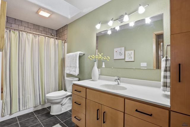 422 E ENCHANTED PINES DR, Rapid City, SD 57701