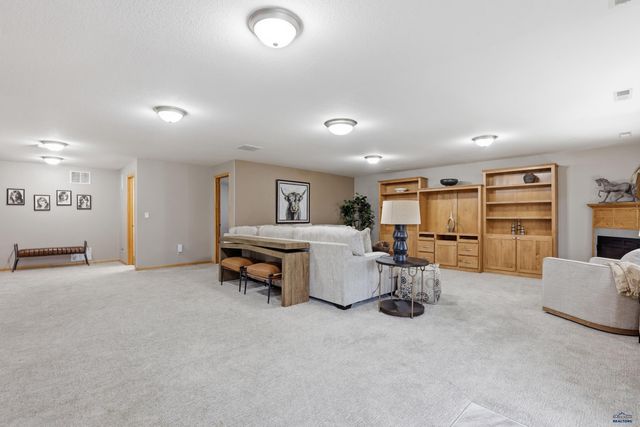 422 E ENCHANTED PINES DR, Rapid City, SD 57701