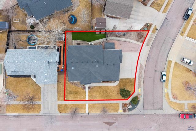 422 E ENCHANTED PINES DR, Rapid City, SD 57701