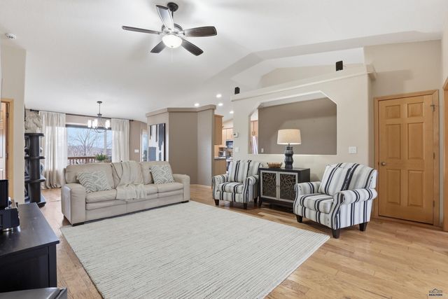 422 E ENCHANTED PINES DR, Rapid City, SD 57701